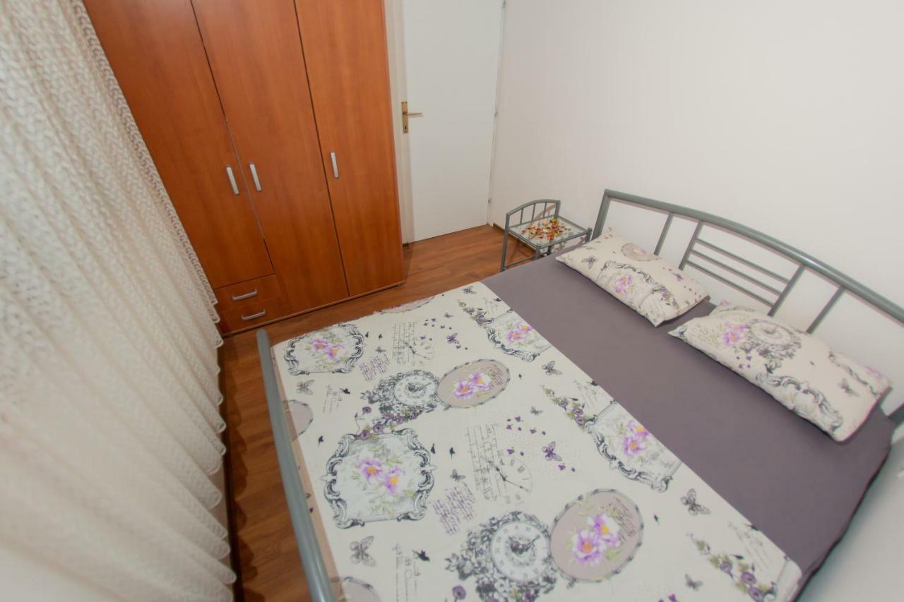 Apartmani Sunset Rogotin Exterior foto