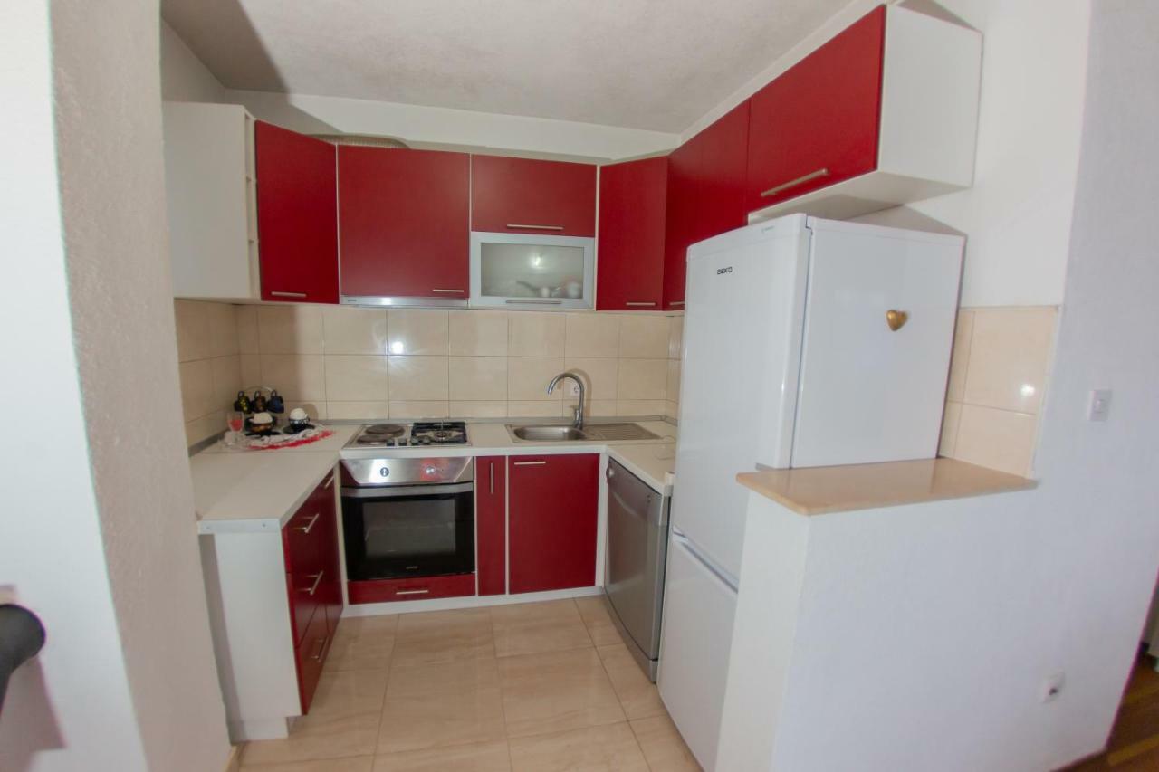 Apartmani Sunset Rogotin Exterior foto